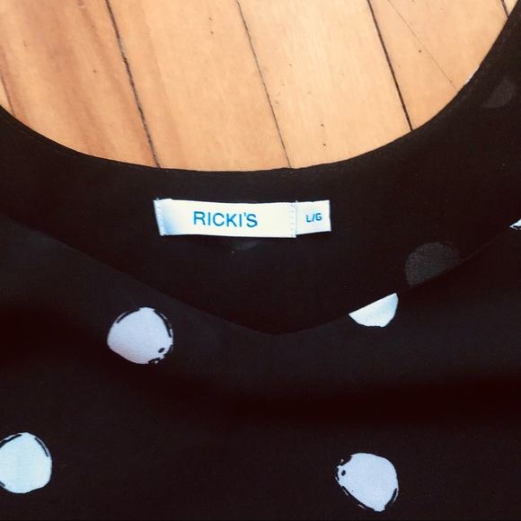 Sold: Ricki’s sleeveless top - Picture 2 of 2